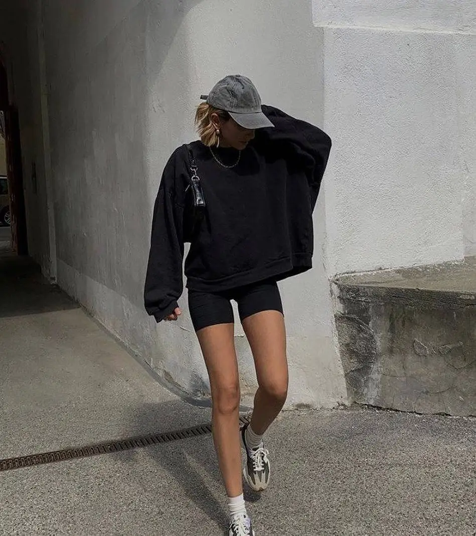 biker shorts outfits summer 2026 Oversized Ease with a Black Minimalist Mood