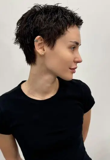 chic summer haircut 2026 Ultra short textured crop with rocker finish