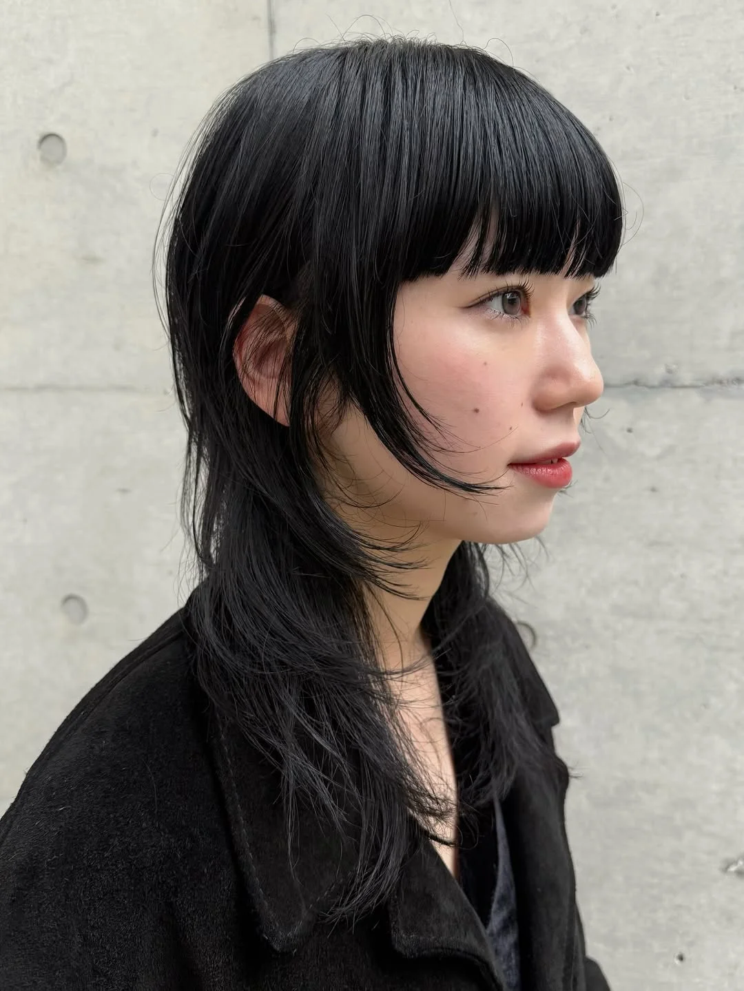 edgy summer wolf cut 2026 Structured wolf with blunt micro bangs