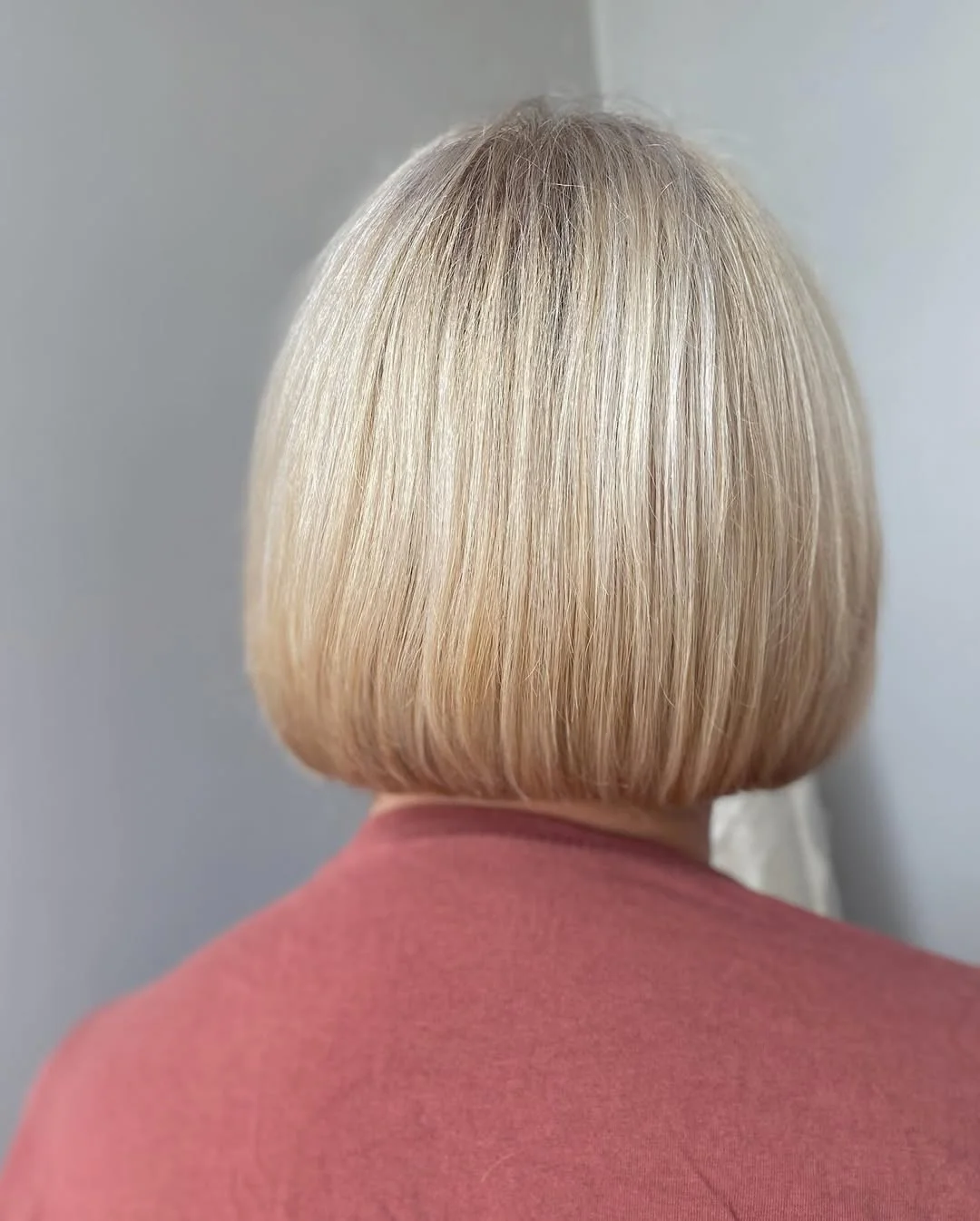 flattering summer haircuts for women over 50 2026 The Polished Short Bob That Feels Like a Reset