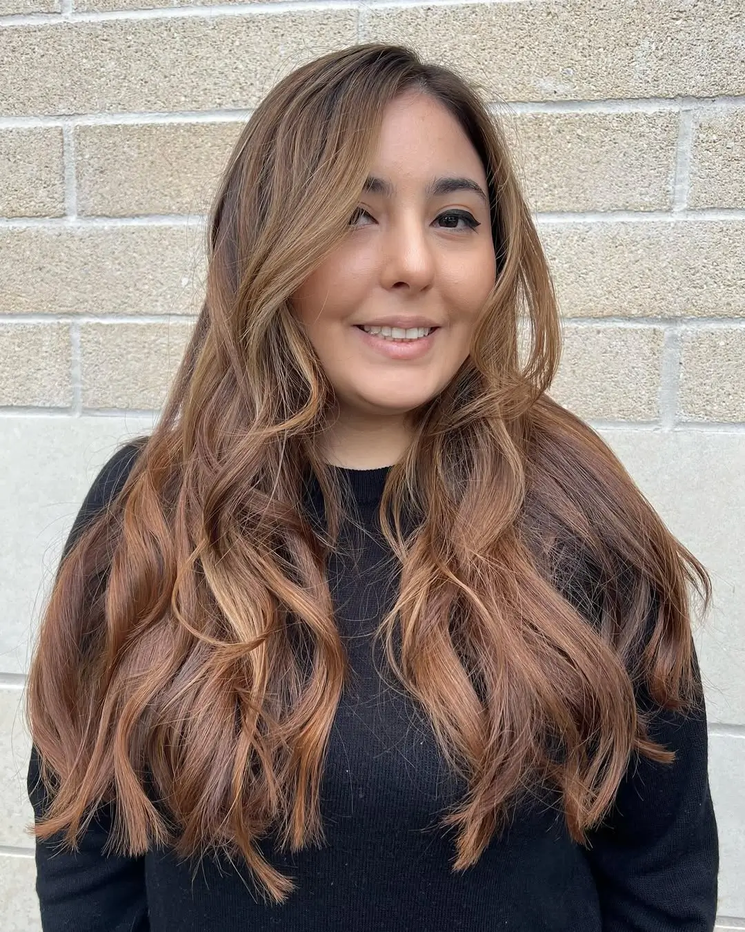 layered summer haircut for round face 2026 Loose Wavy Length with Soft Dimensional Framing