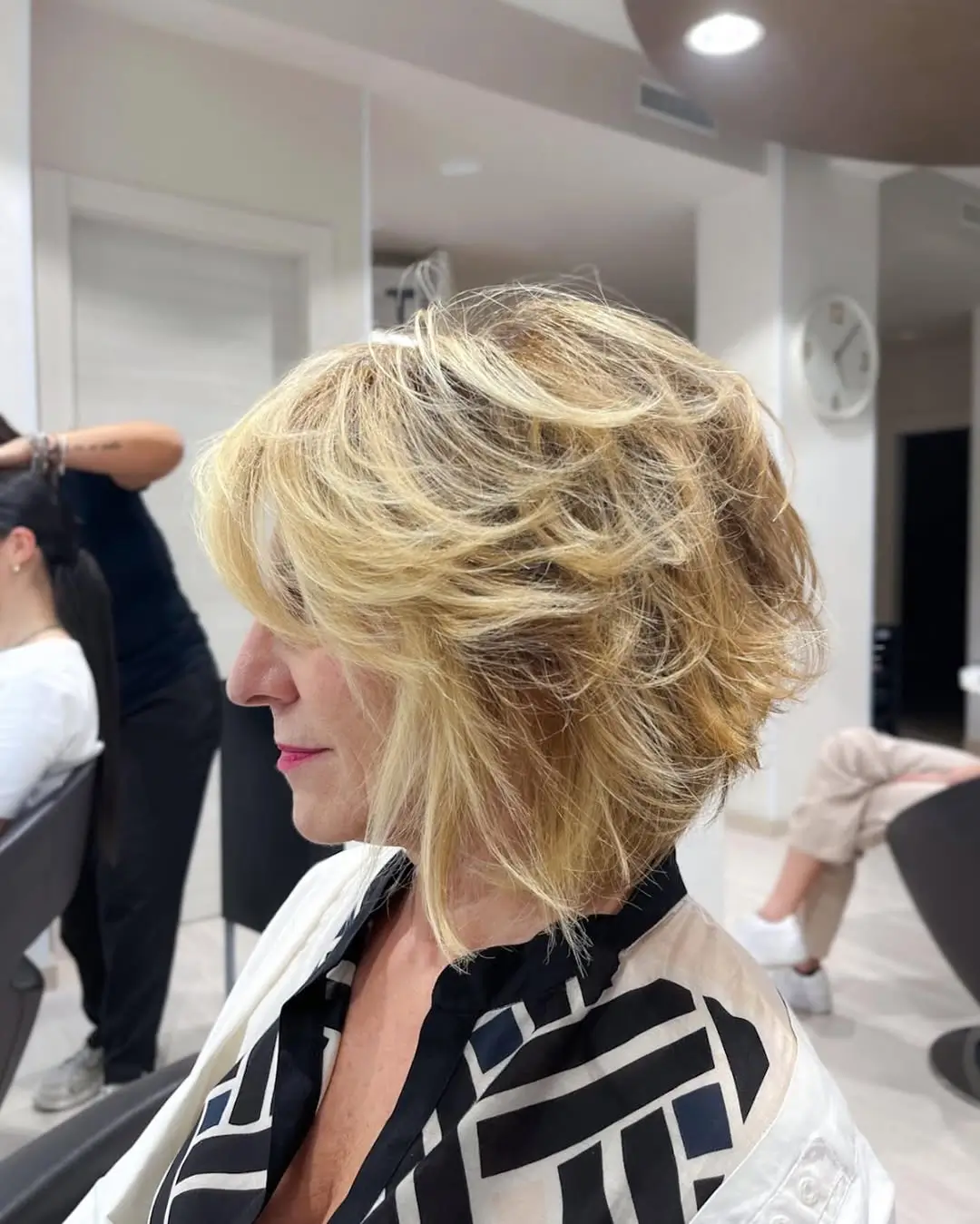 layered summer shag haircut 2026 Voluminous Blonde Layered Shag with Lift
