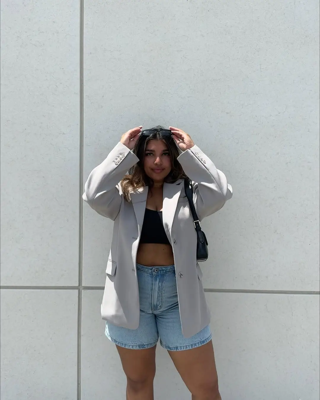 midsize outfits for women summer 2026 Relaxed Blazer and Bare Summer Balance