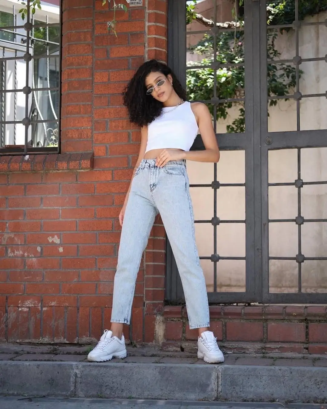 stylish mom outfits summer 2026 Clean Lines with a Sporty Minimal Mood