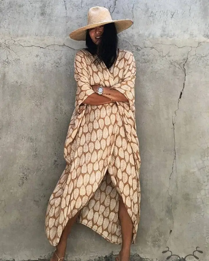 Summer Beach Outfit For Women 2026 Relaxed Neutral Kaftan for Quiet Luxury Days