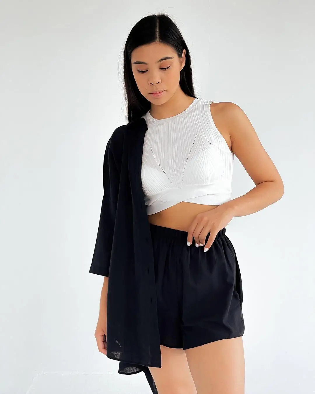 summer crop top outfits for women 2026 Minimal Contrast with Effortless Vacation Energy