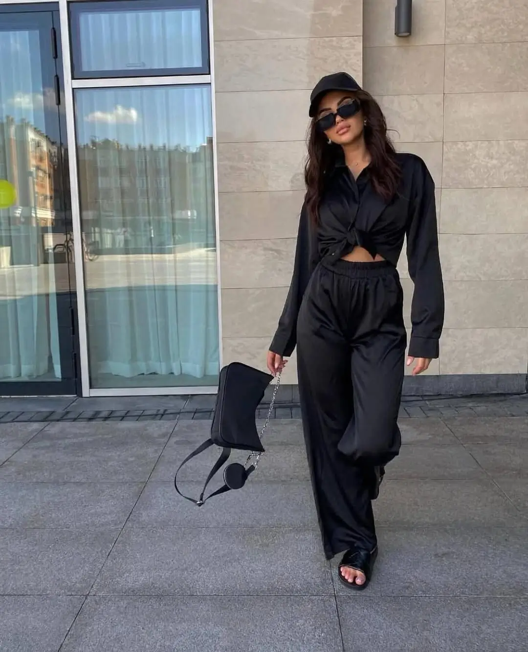 summer fashion outfits for women 2026 All Black Ease with a Confident Casual Street Attitude