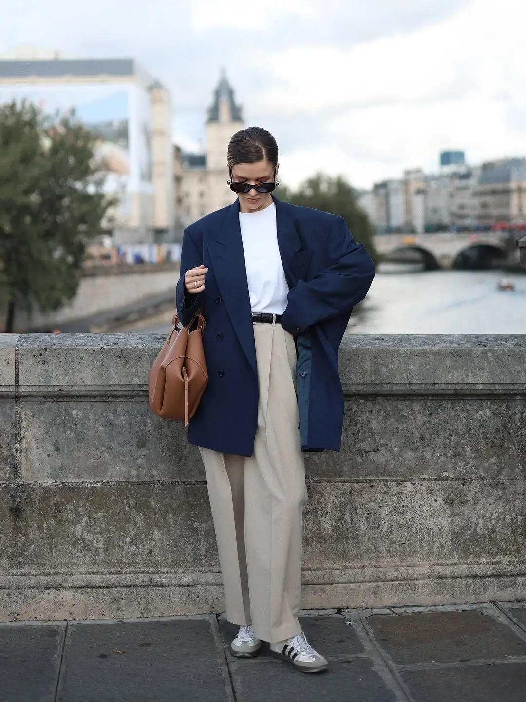summer old money outfit for women 2026 Relaxed Blue Blazer and Wide Trousers Energy