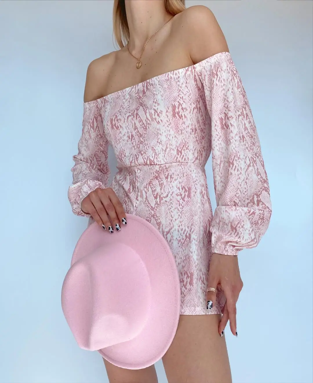 Summer Romper Outfits For Women 2026 Soft Pink Off-Shoulder with a Feminine Edge