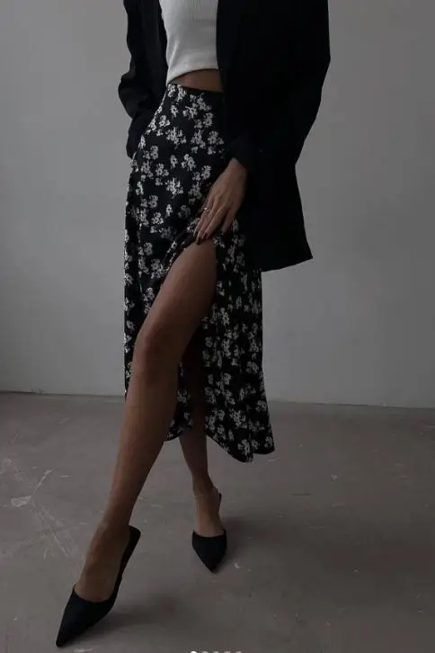 summer skirt outfits 2026 Floral Midi with a Tailored Twist