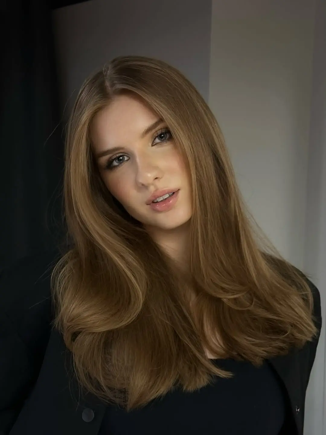 textured summer haircuts for long hair 2026 Softly Sculpted Classic Layers with Polished Flow