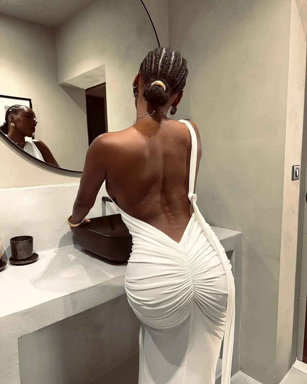 trendy summer outfits for black woman 2026 Minimal Backless Drama for Summer Nights
