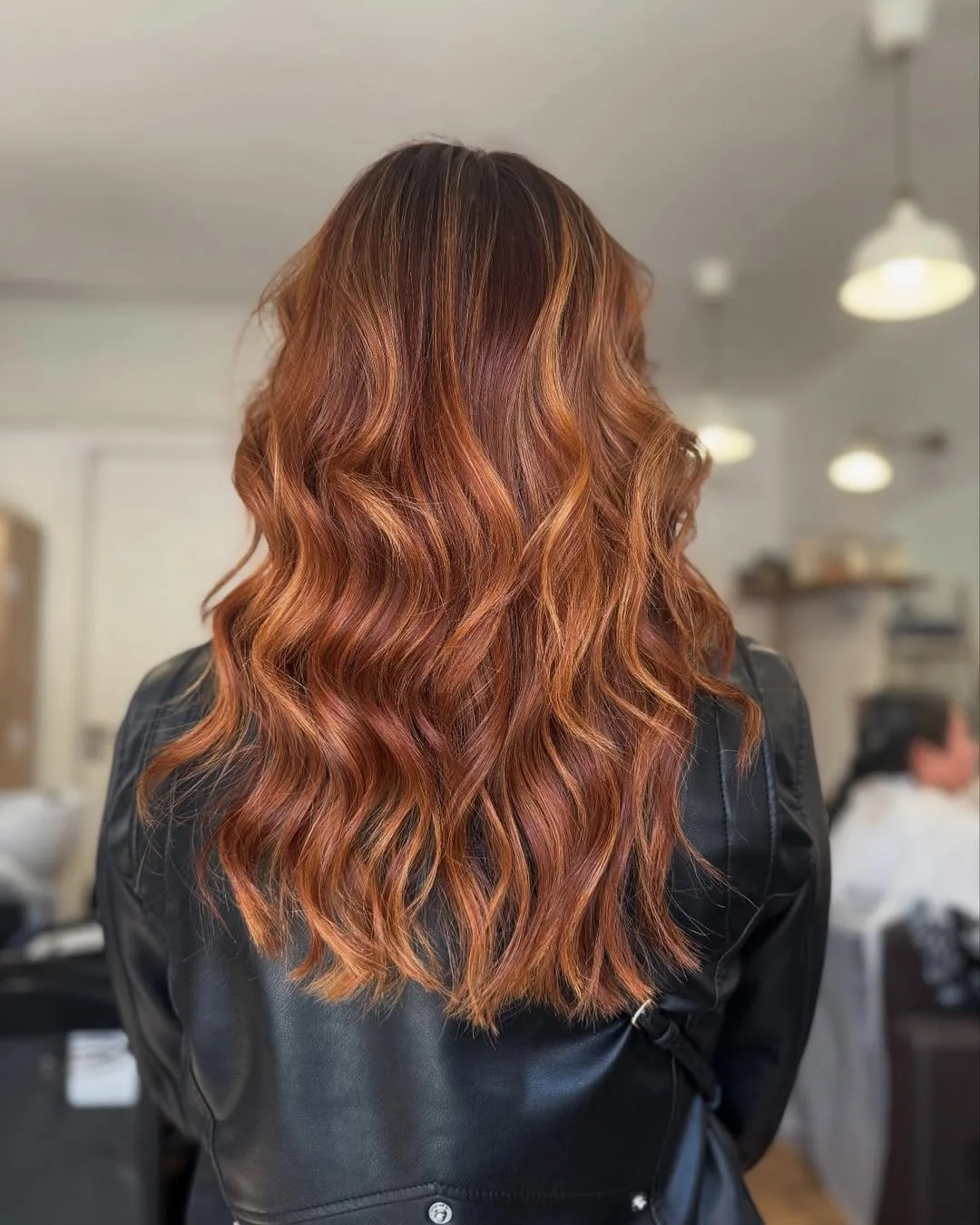 copper summer red hair color 2026 Glossy layered copper with golden ribbon highlights