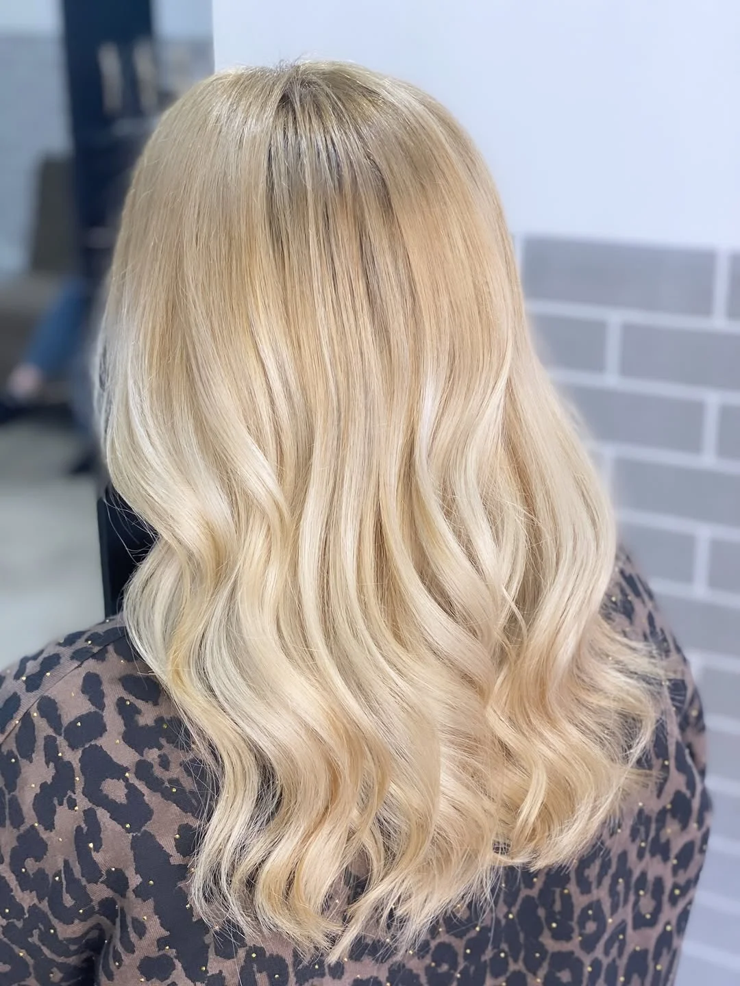 creamy summer blonde hair color 2026 Vanilla Melt Waves