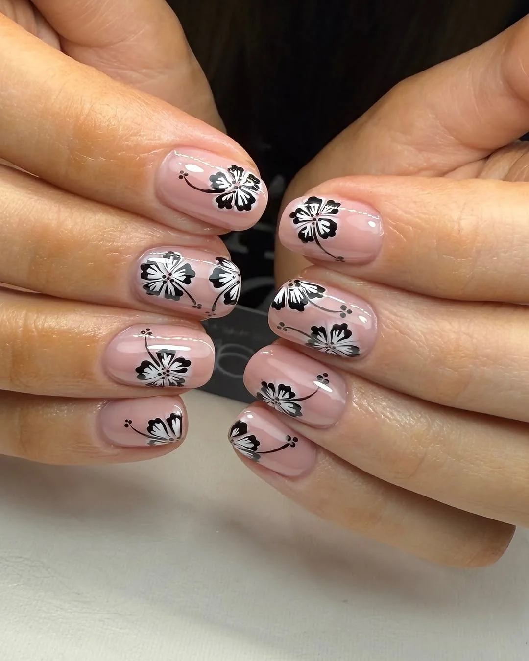 June Nail Colors ideas 2026 - Summer Trends 2026 Black Floral Short Nails