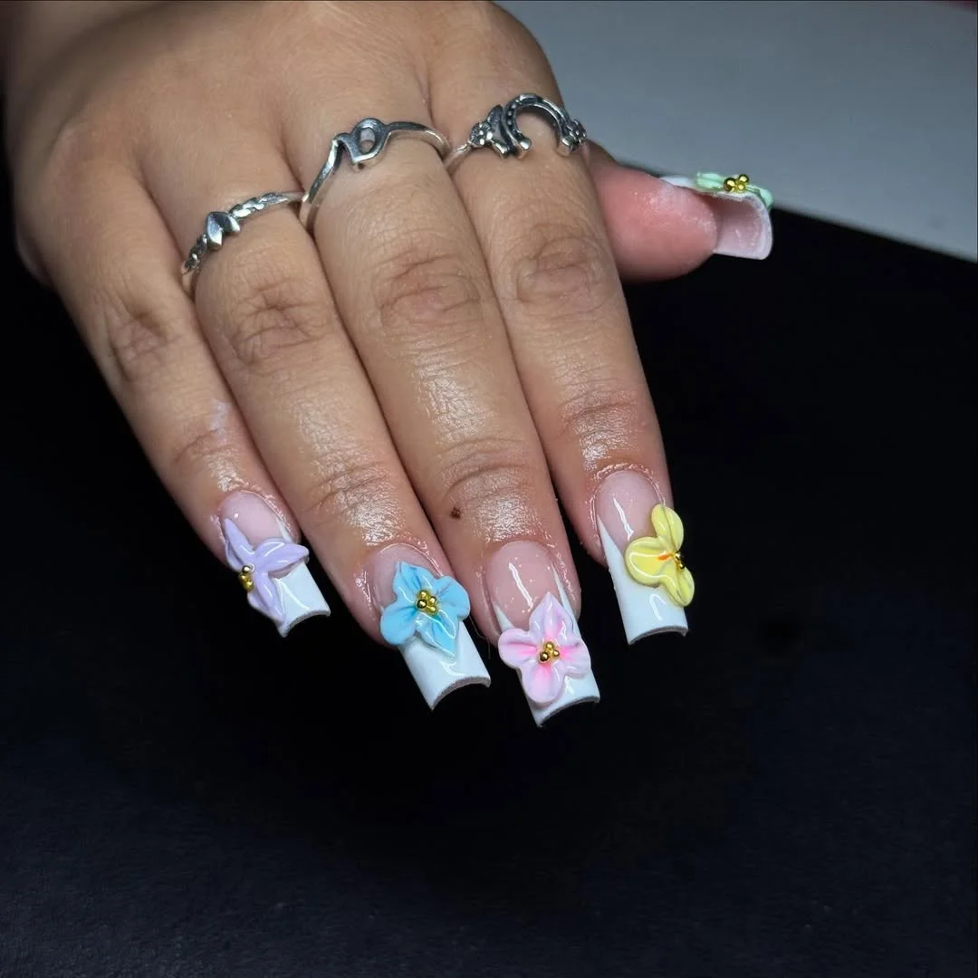 June Nail Colors ideas 2026 - Summer Trends 2026 Pastel Flower French Tips