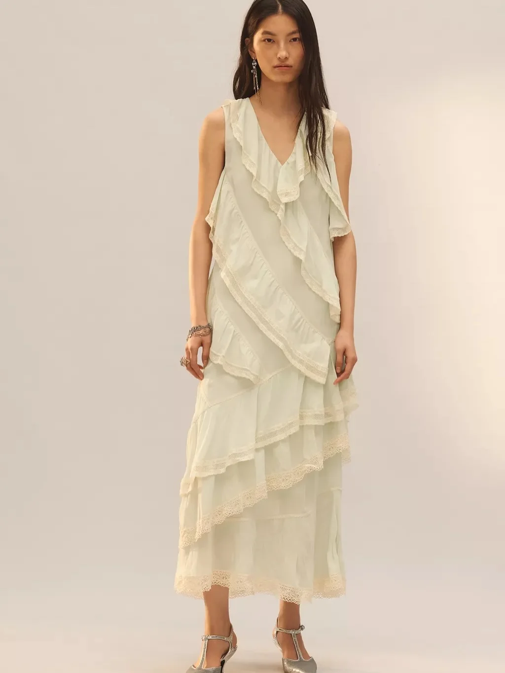 June Outfits Ideas - Summer Trends 2026 Romantic Ruffles Are Returning For Elegant Summer Dressing
