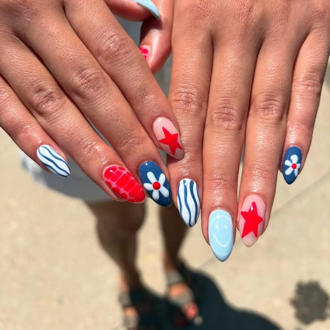pretty usa nails 2026 Playful Retro Stars And Daisy Summer Nails