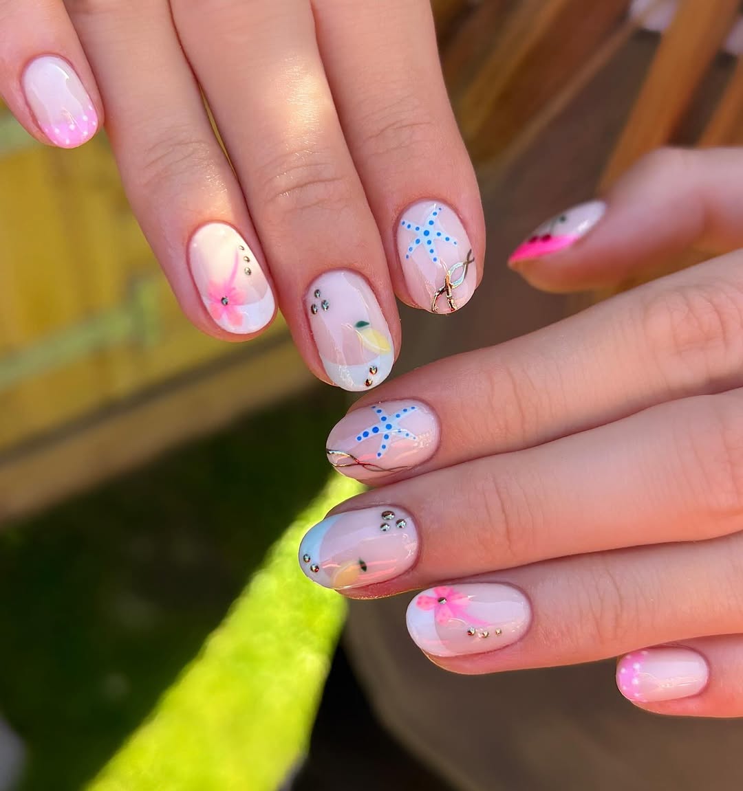 short gel nails summer 2026 Minimal Starfish Summer Nails