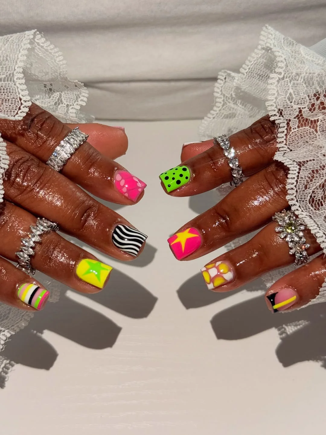 short summer nails 2026 Pop Art Neon Nails That Feel Straight Out of a Beach Arcade