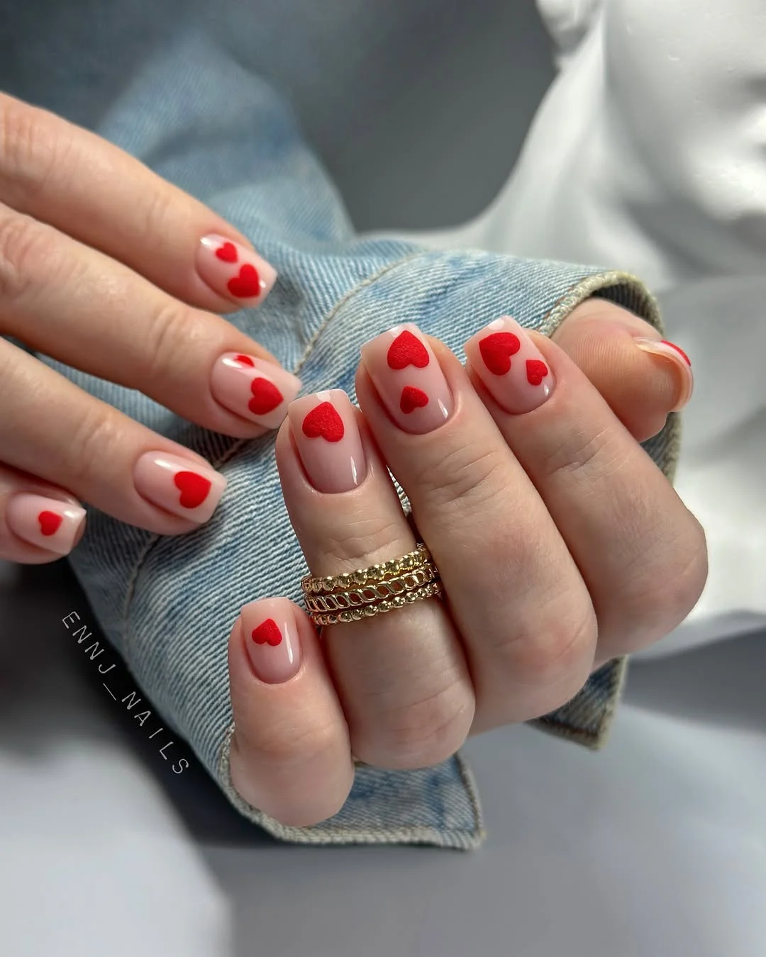 summer dip nails 2026 Minimal Red Hearts for a Cute Short Manicure
