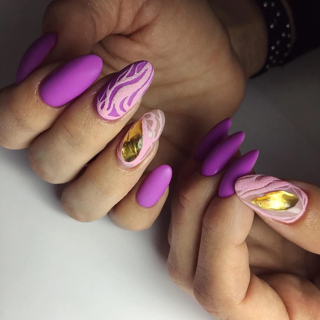 summer dip nails 2026 Lavender Chrome Swirls With Gold Accents