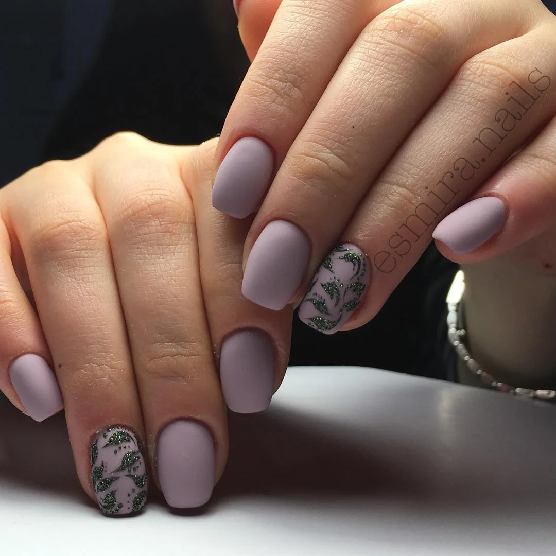 summer dip nails 2026 Matte Lavender Nails With Delicate Green Details
