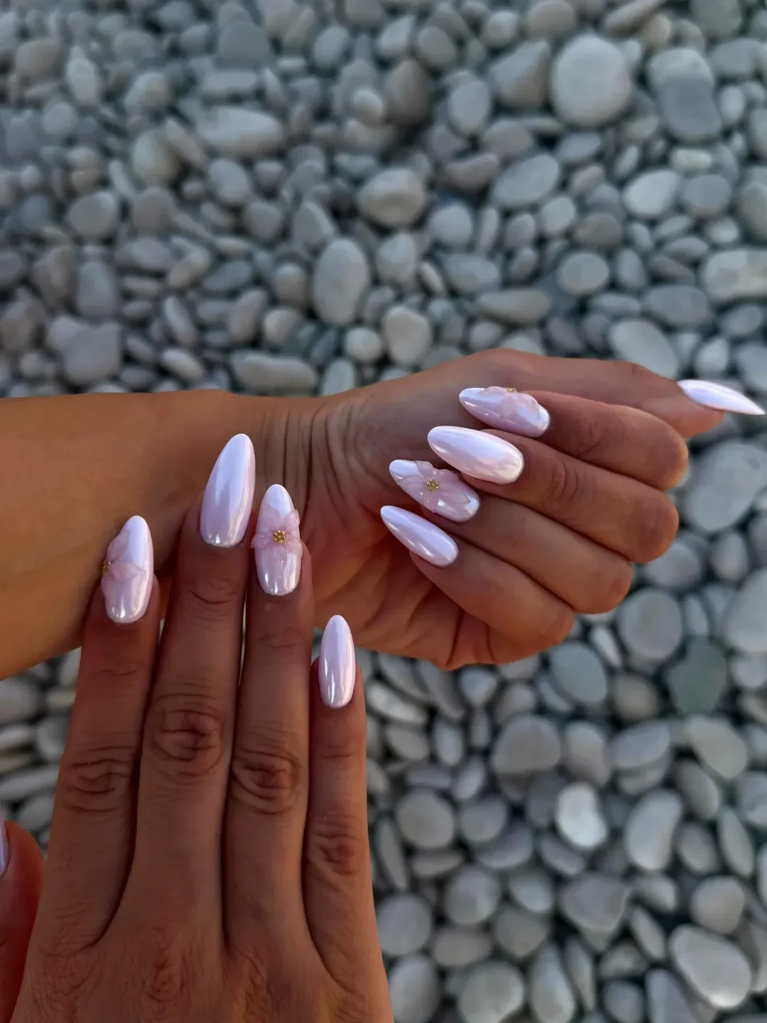 summer gel nails 2026 Soft Pearl Flower Nails