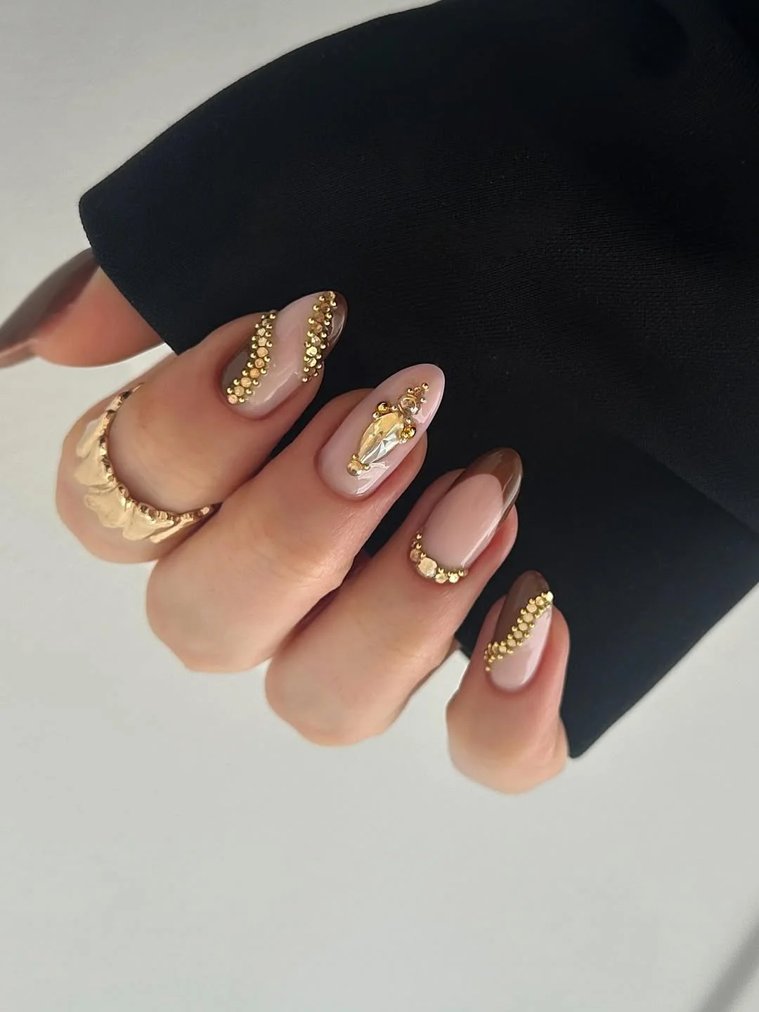 summer gel nails 2026 Golden Espresso Glam Nails