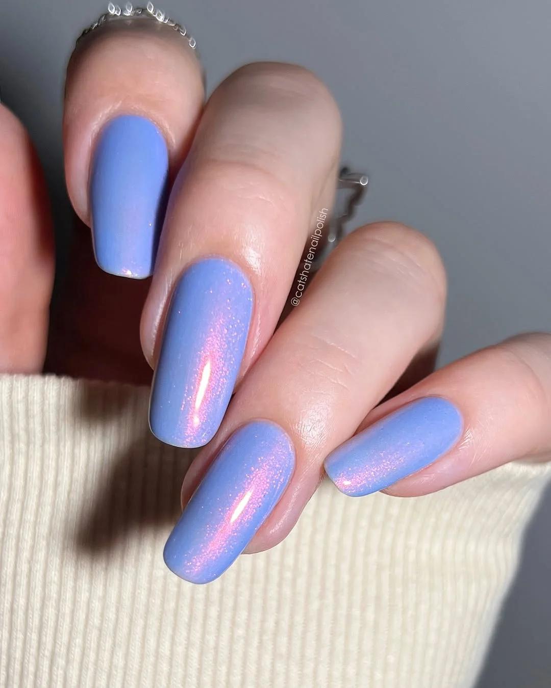 summer manicure color ideas 2026 Soft Periwinkle Chrome Nails For Fair Skin
