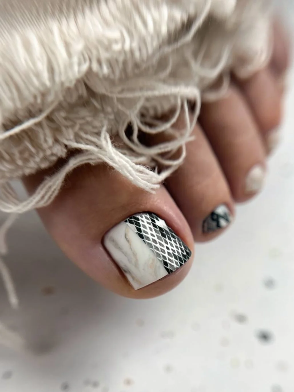 Summer Pedicure Colors 2026 - Trendy Ideas for Bright and Soft Summer Toes
