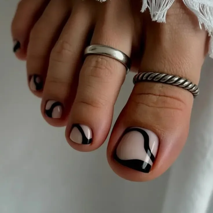 Summer Pedicure Colors 2026 - Trendy Ideas for Bright and Soft Summer Toes