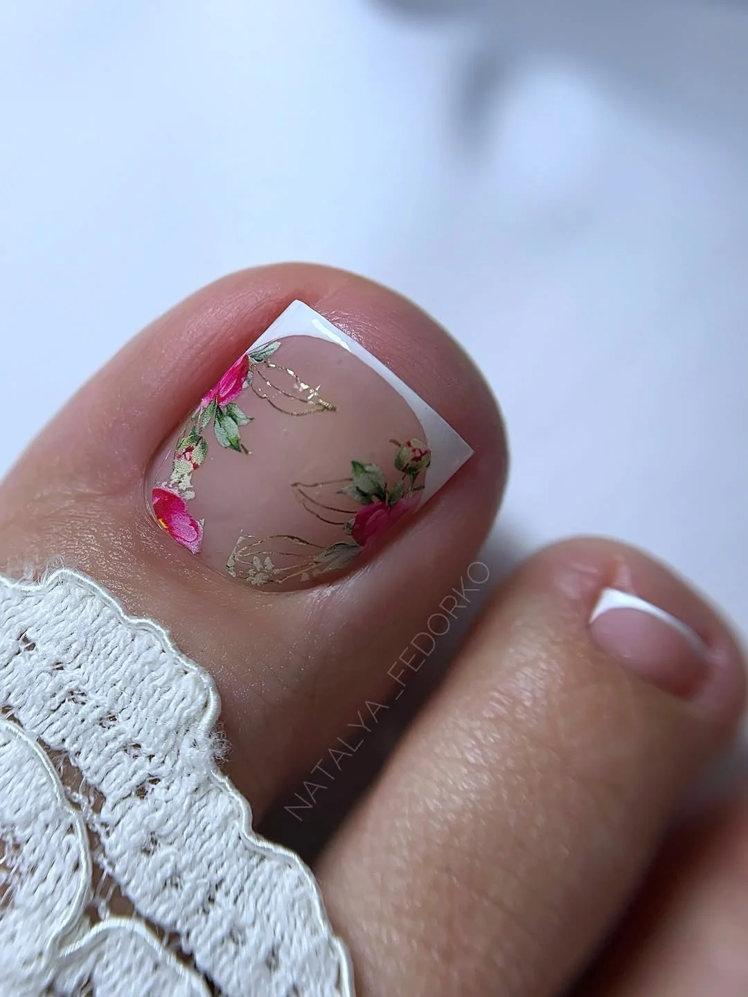 summer toe nails colors 2026 Floral French Tip Pedicure for Romantic Summer Days