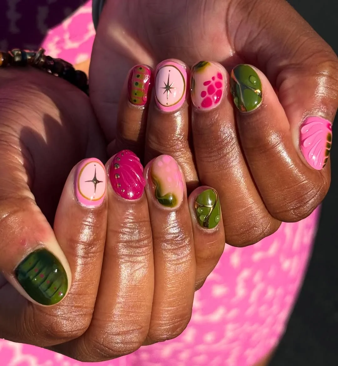 summer vibrant nails summer 2026 Olive And Pink Retro Short Nails