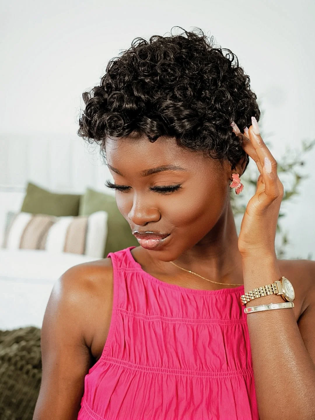 trendy summer hairstyle black women 2026 Short Defined Curls With Volume