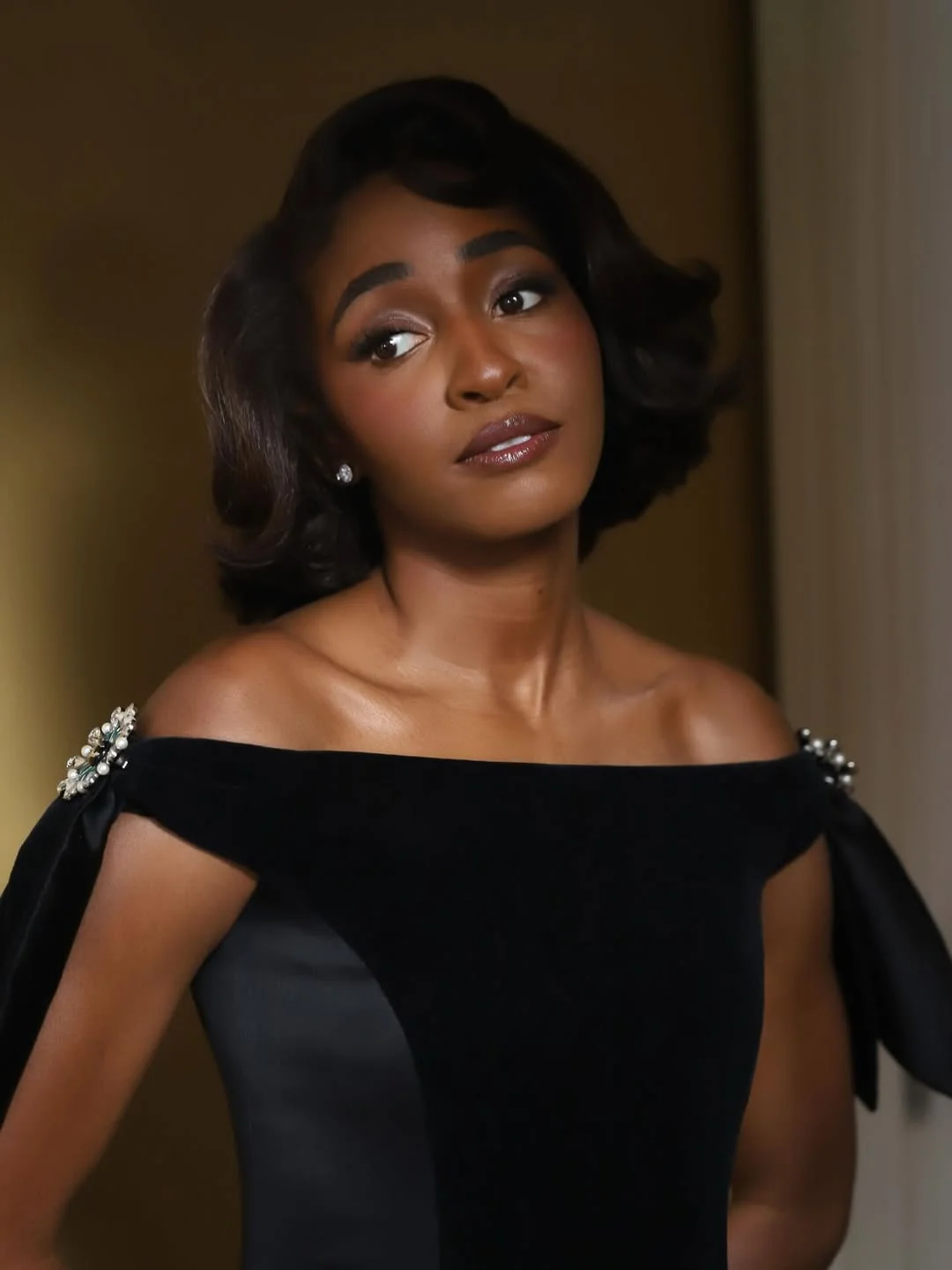 trendy summer hairstyle black women 2026 Soft Vintage Bob With Glam Waves