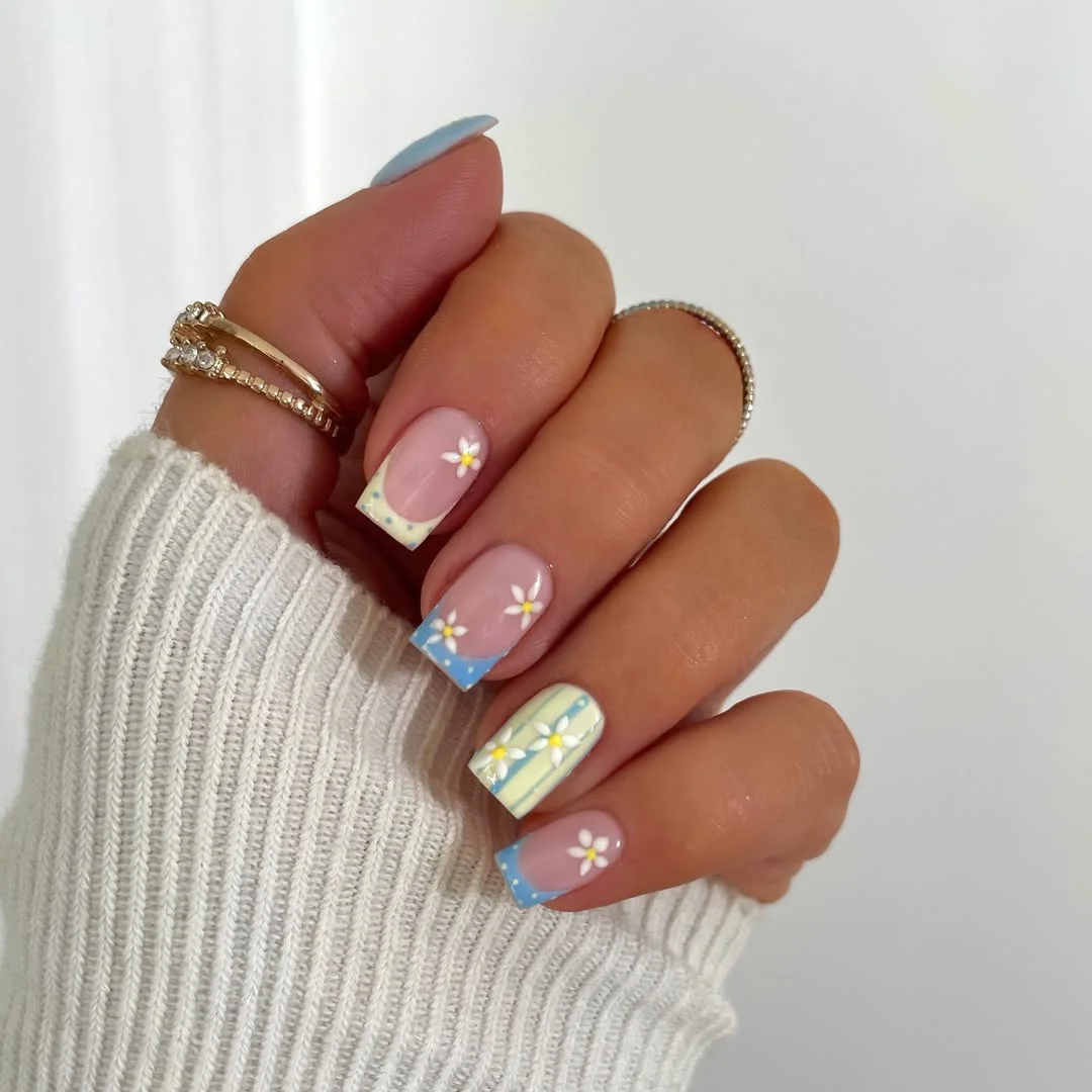 trendy summer nails 2026 Blue Daisy French Tip Nails