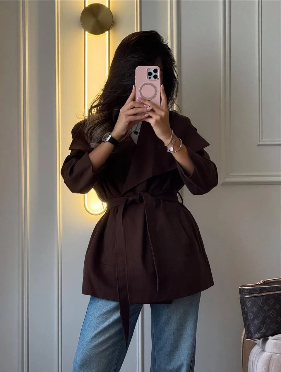 chic fall fashion aesthetic 2026 Dark Chocolate Outerwear Takes Center Stage