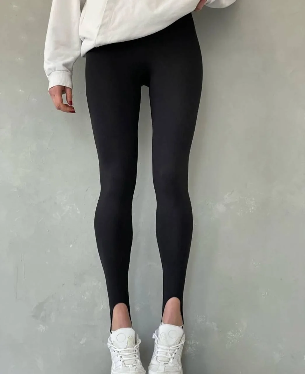 chic fall outfits with leggings and sneakers 2026 Classic Stirrup Leggings Make a Comeback
