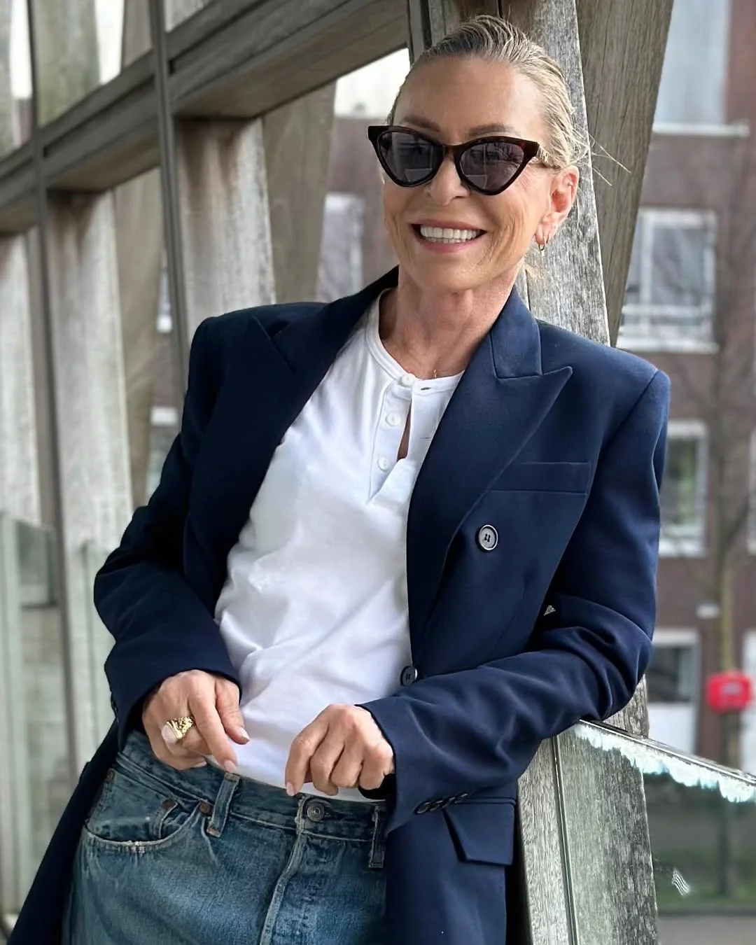 chic fall smart casual office outfits women 2026 Classic Denim and Blazer Combinations That Never Fail