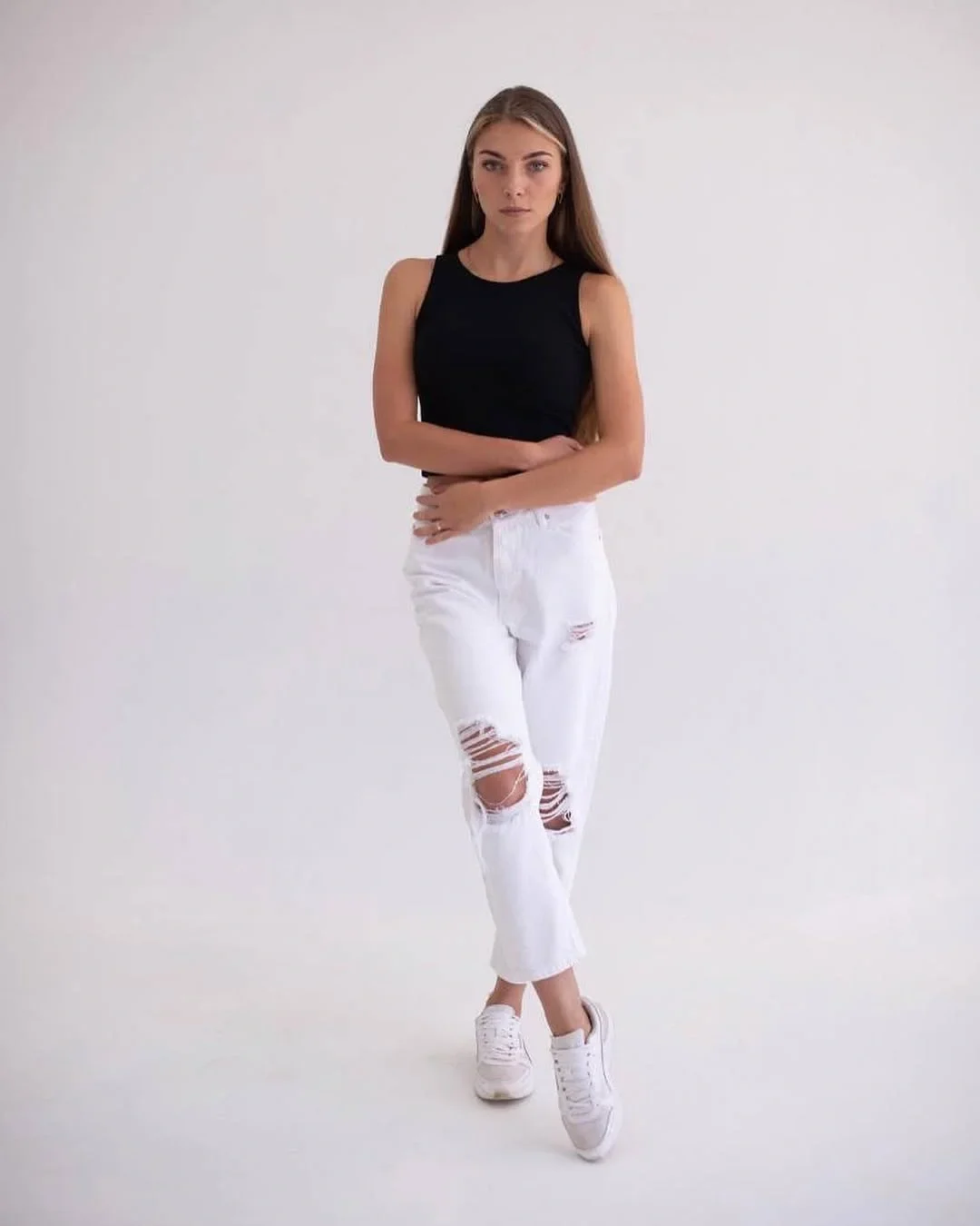 cute fall mom outfits 2026 Fresh White Denim For Mild Fall Days