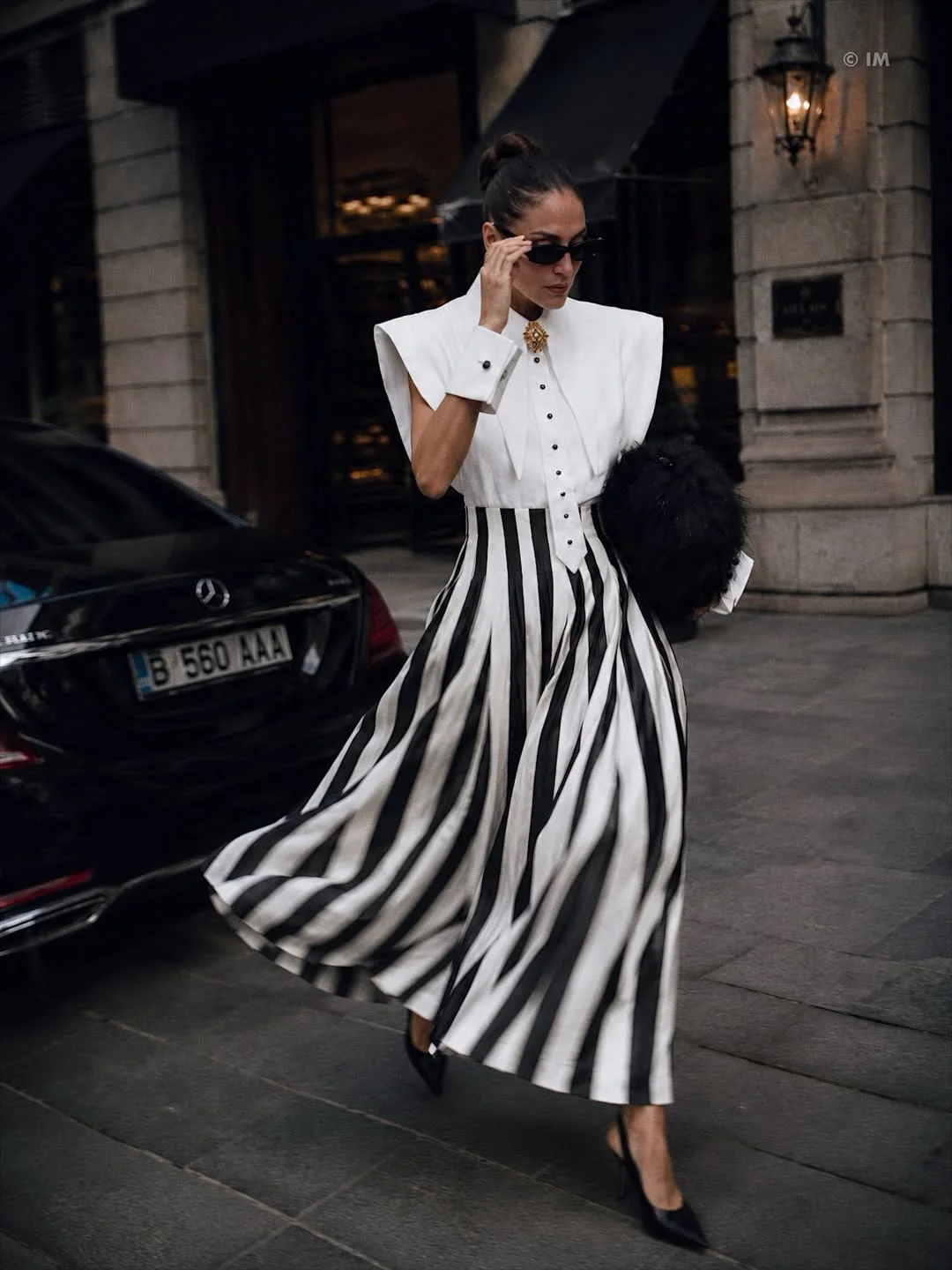 cute july outfits ideas 2026 Graphic Black and White with Timeless Elegance