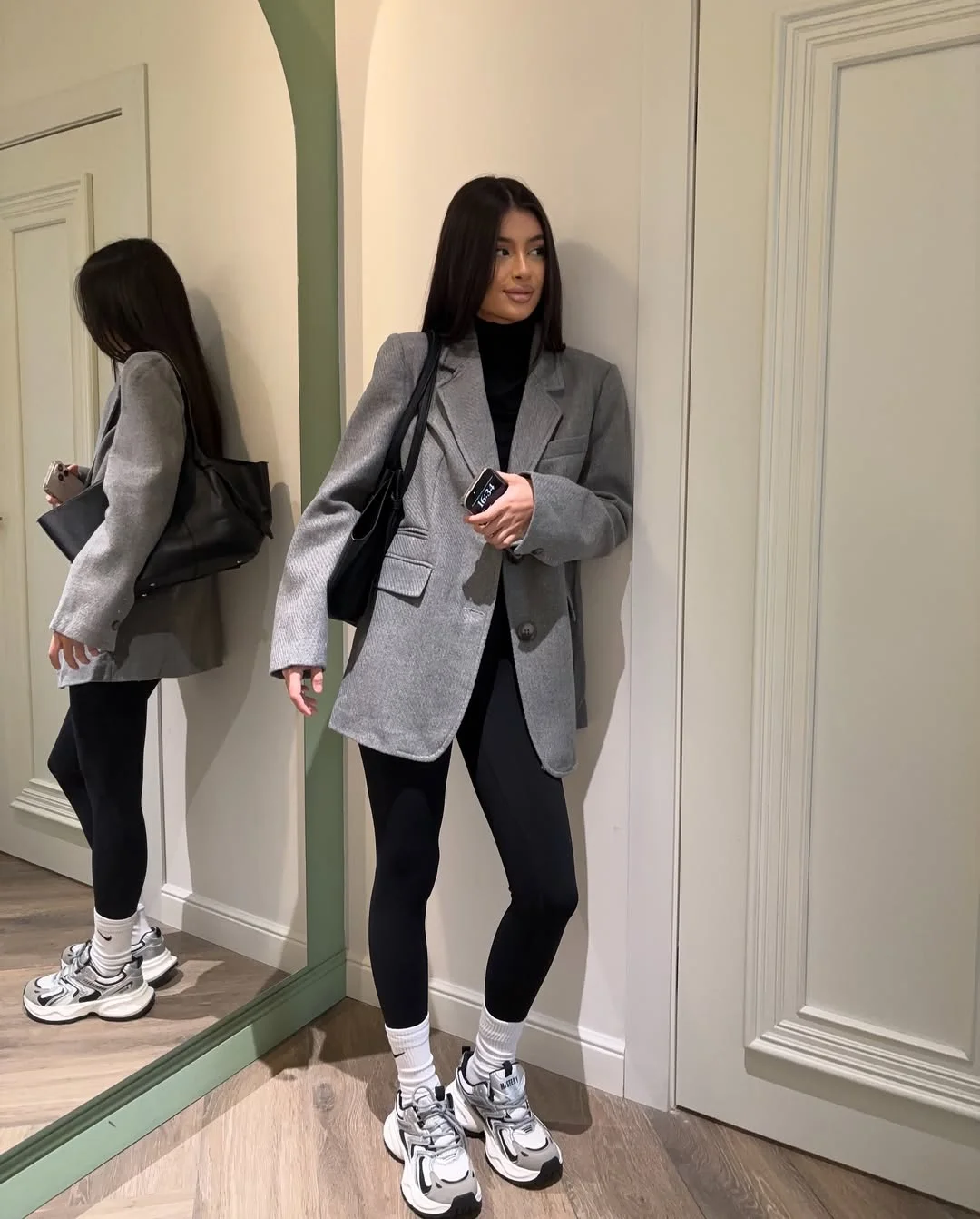 elegant fall fitted blazer outfit 2026 Women Casual Blazer Styling with Everyday Comfort