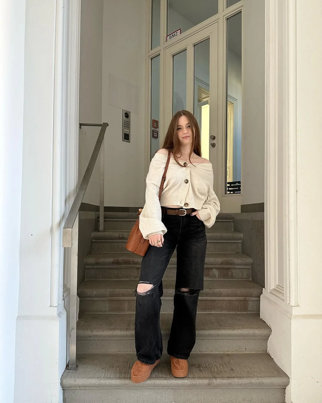 elegant fall outfits ideas 2026 Soft Knitwear and Relaxed Denim Balance