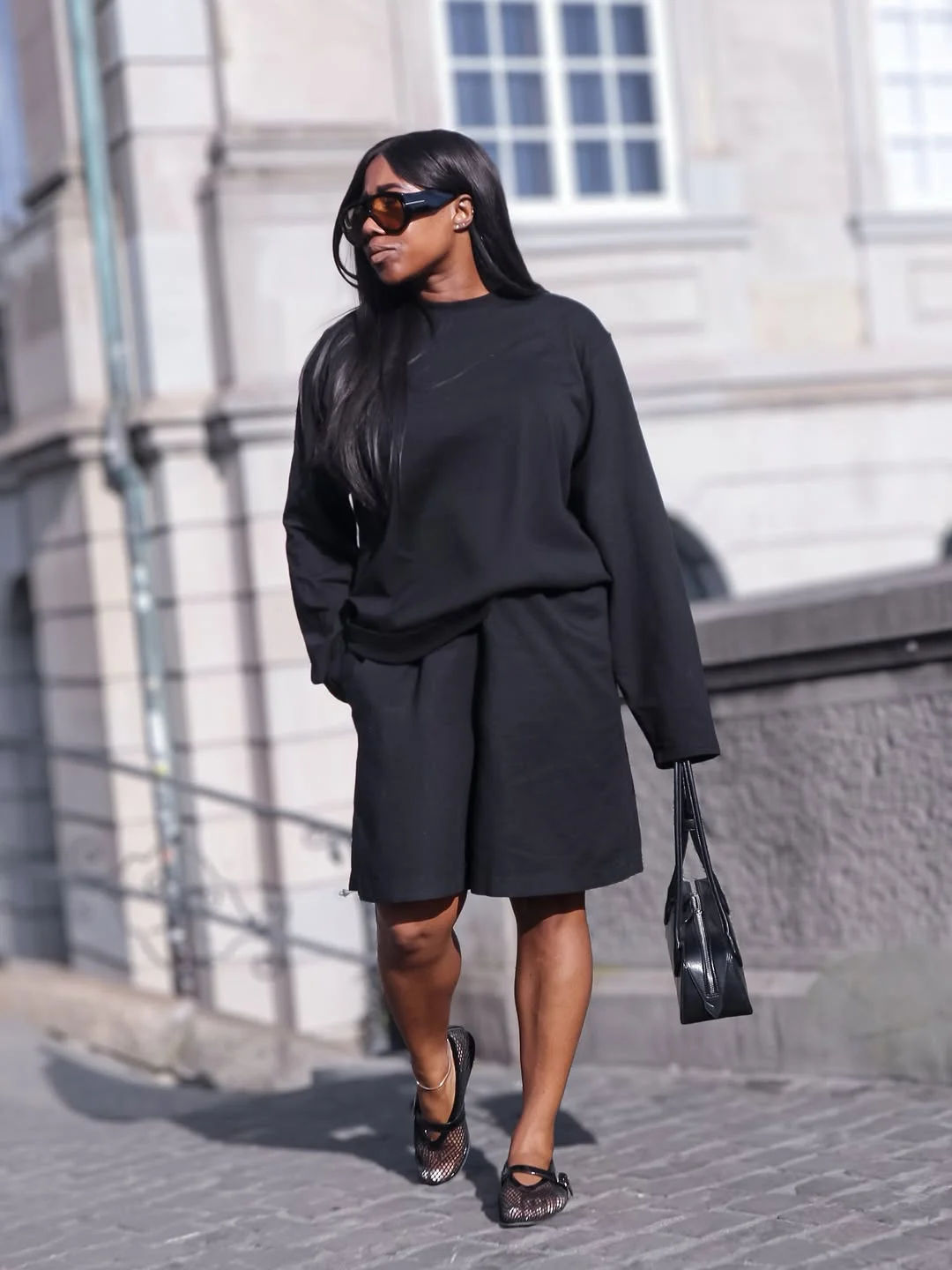 fashionable fall 2026 outfits for black women Minimalist Black Sets That Feel Effortlessly Cool