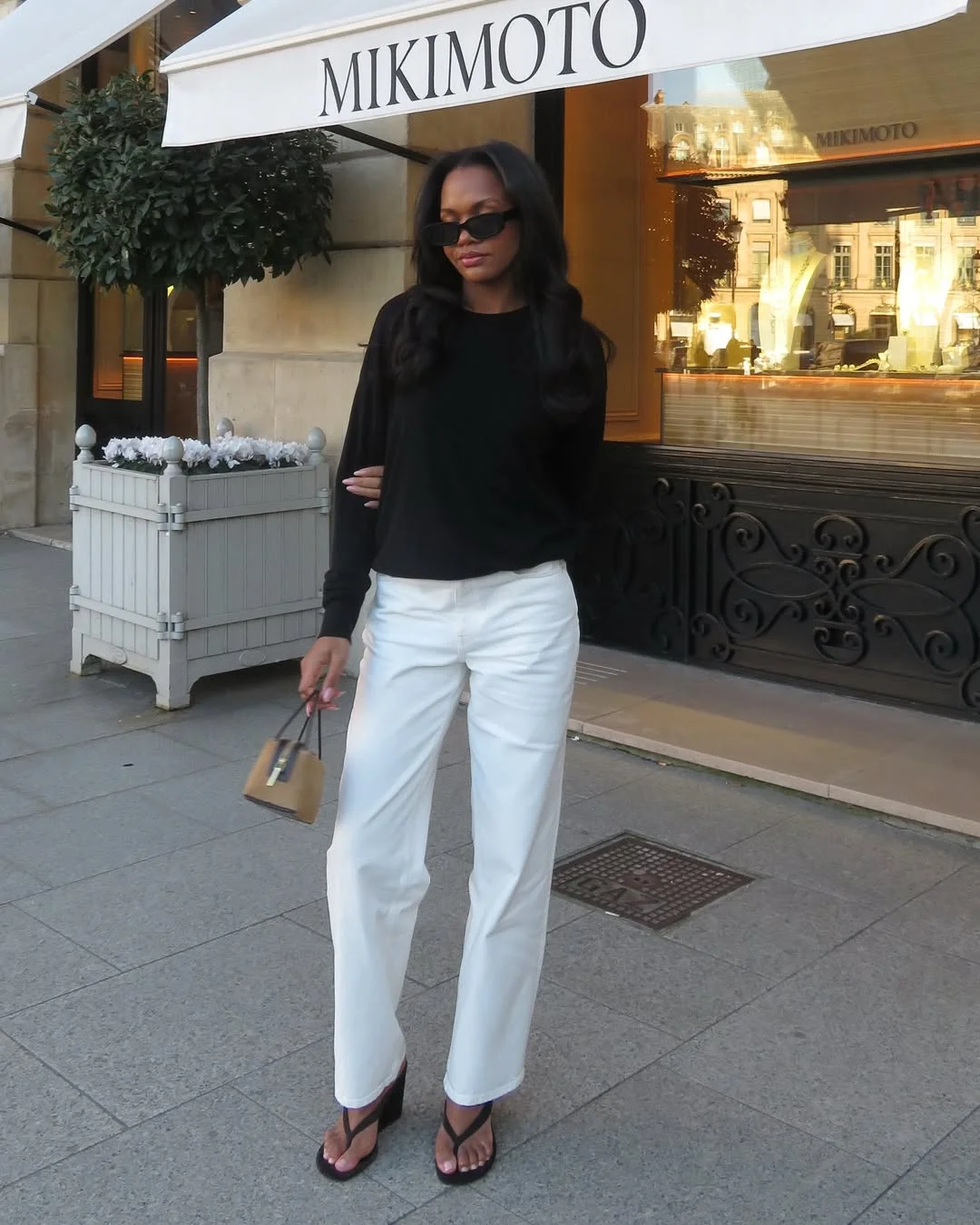 fashionable fall 2026 outfits for black women Black and White Minimalism for Effortless Going-Out Style