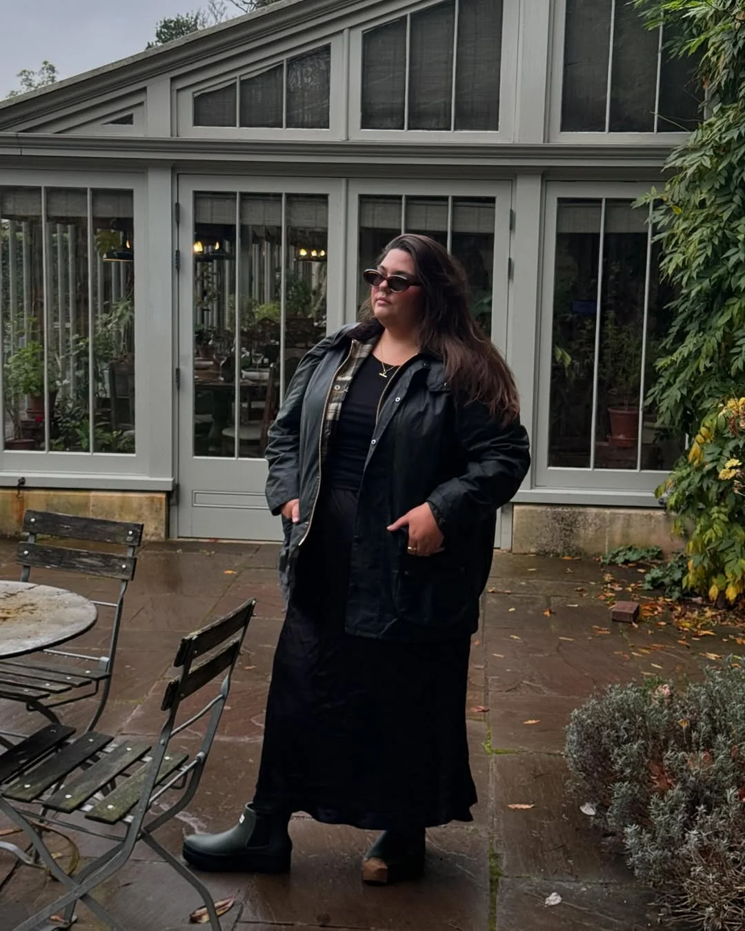 flattering fall outfits for plus size women 2026 Dark Layers for Rainy Autumn Days