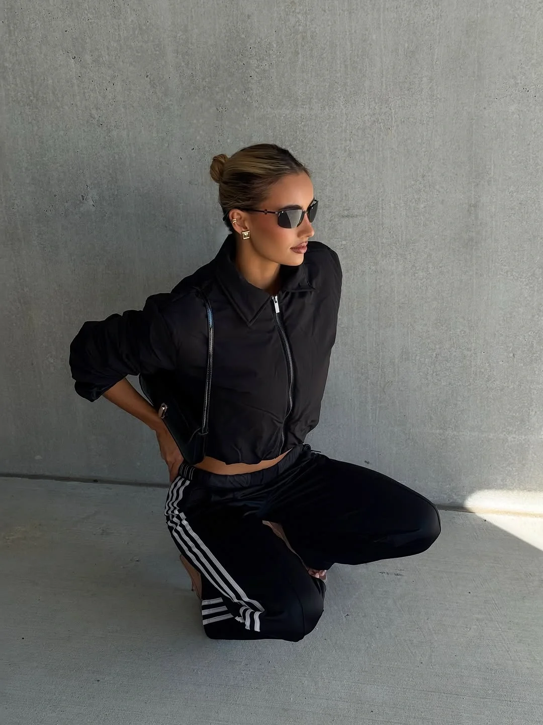 simple fall outfits ideas 2026 Sporty Black Layers That Make Everyday Style Feel Elevated