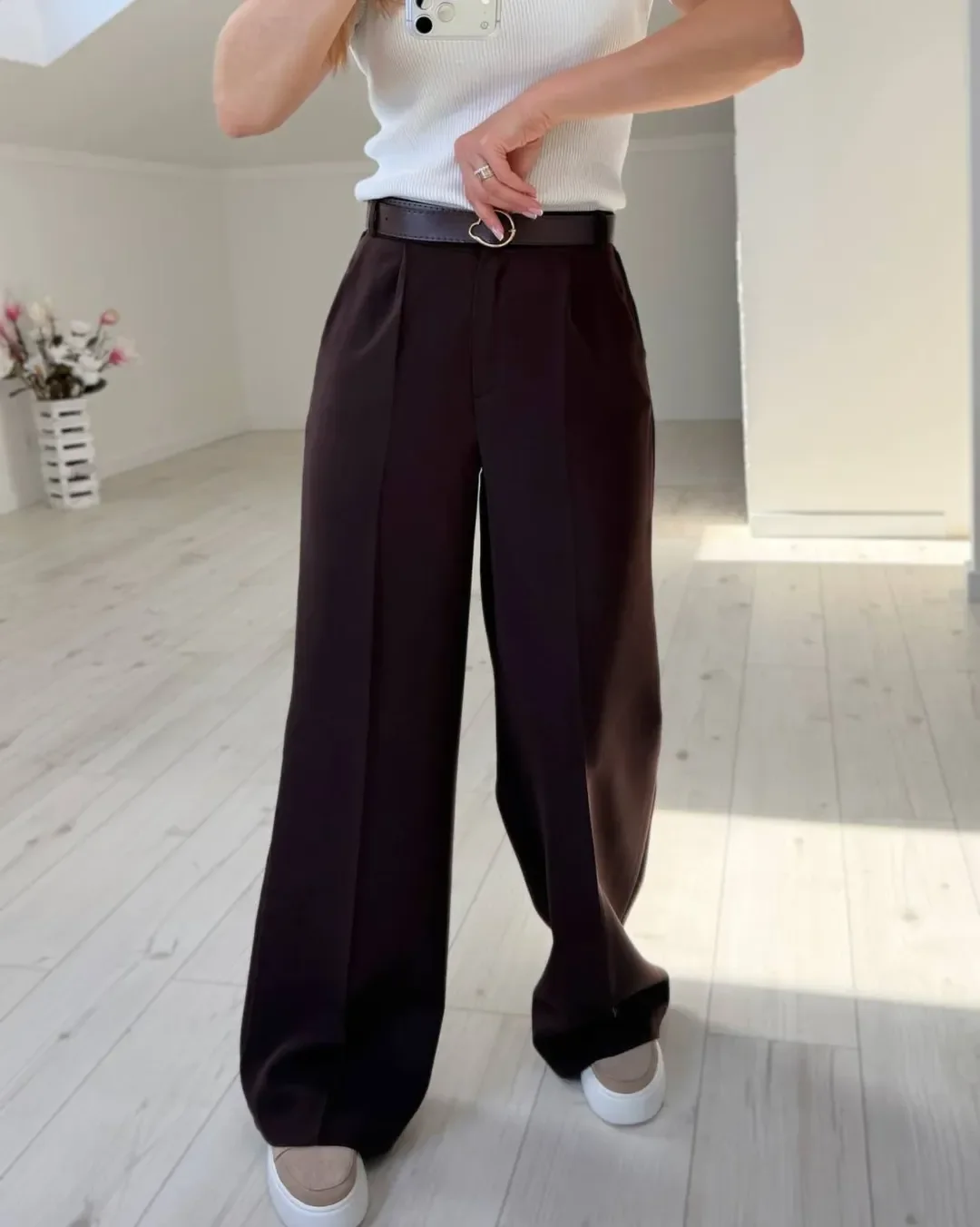 sophisticated chic fall outfits pants 2026 Chocolate Wide-Leg Trousers for Effortless Fall Style