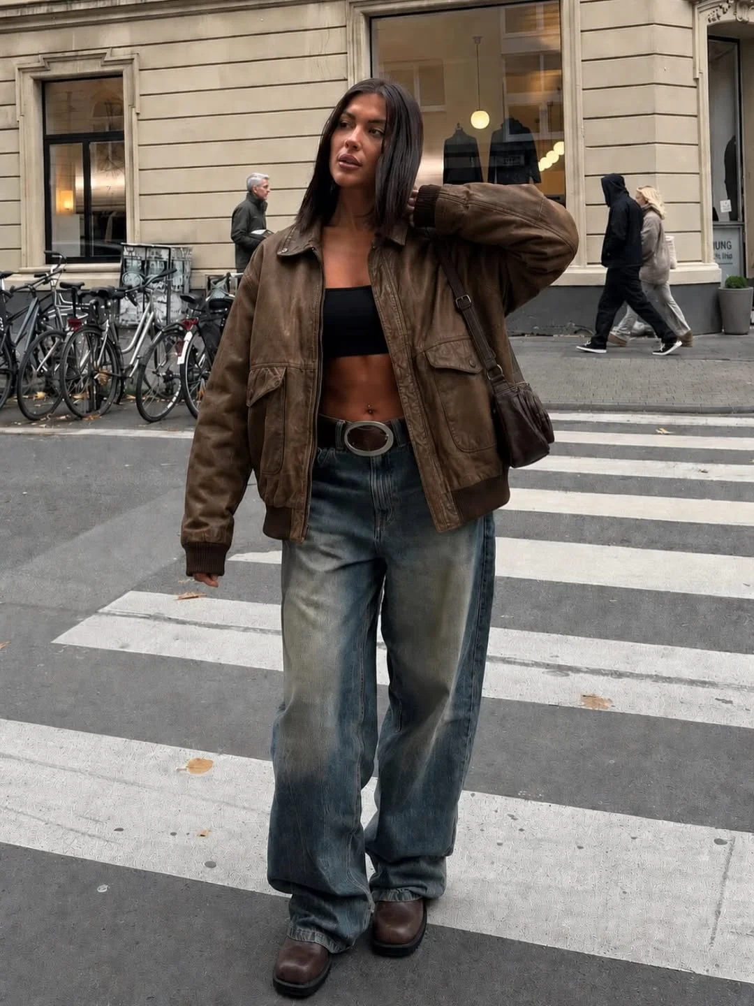 stylish fall outfits for big busted women 2026 Vintage Leather Street Style For Cooler Days